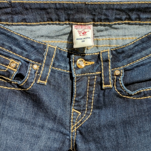 Cloths - Picture 2 of 4